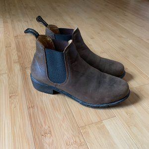 Blundstones - Women's Chelsea Boots - US8 EU38